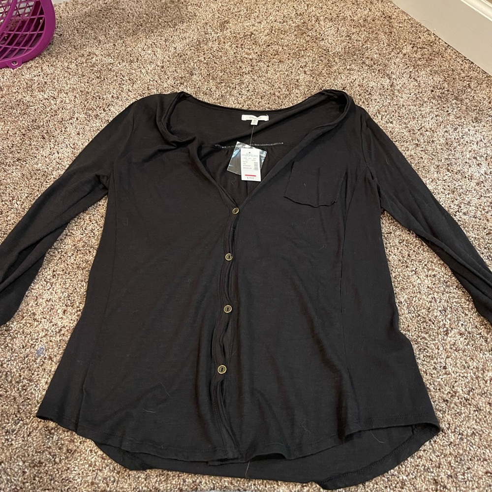 Long sleeve top size medium